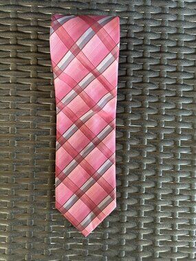 Pink Plaid Power Tie Crisp Executive Business Casual Wardrobe Essential